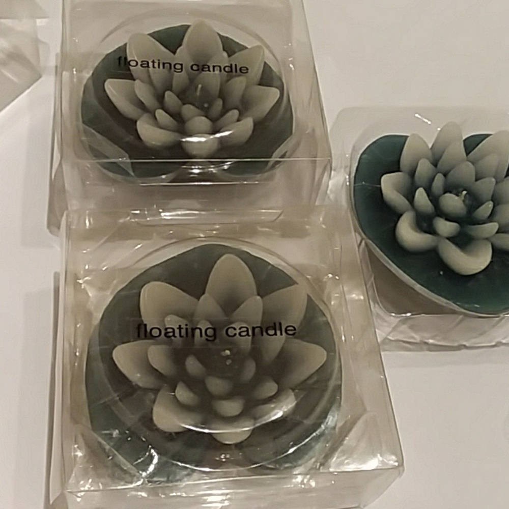 FLOATING CANDLES - Picture 6 of 6